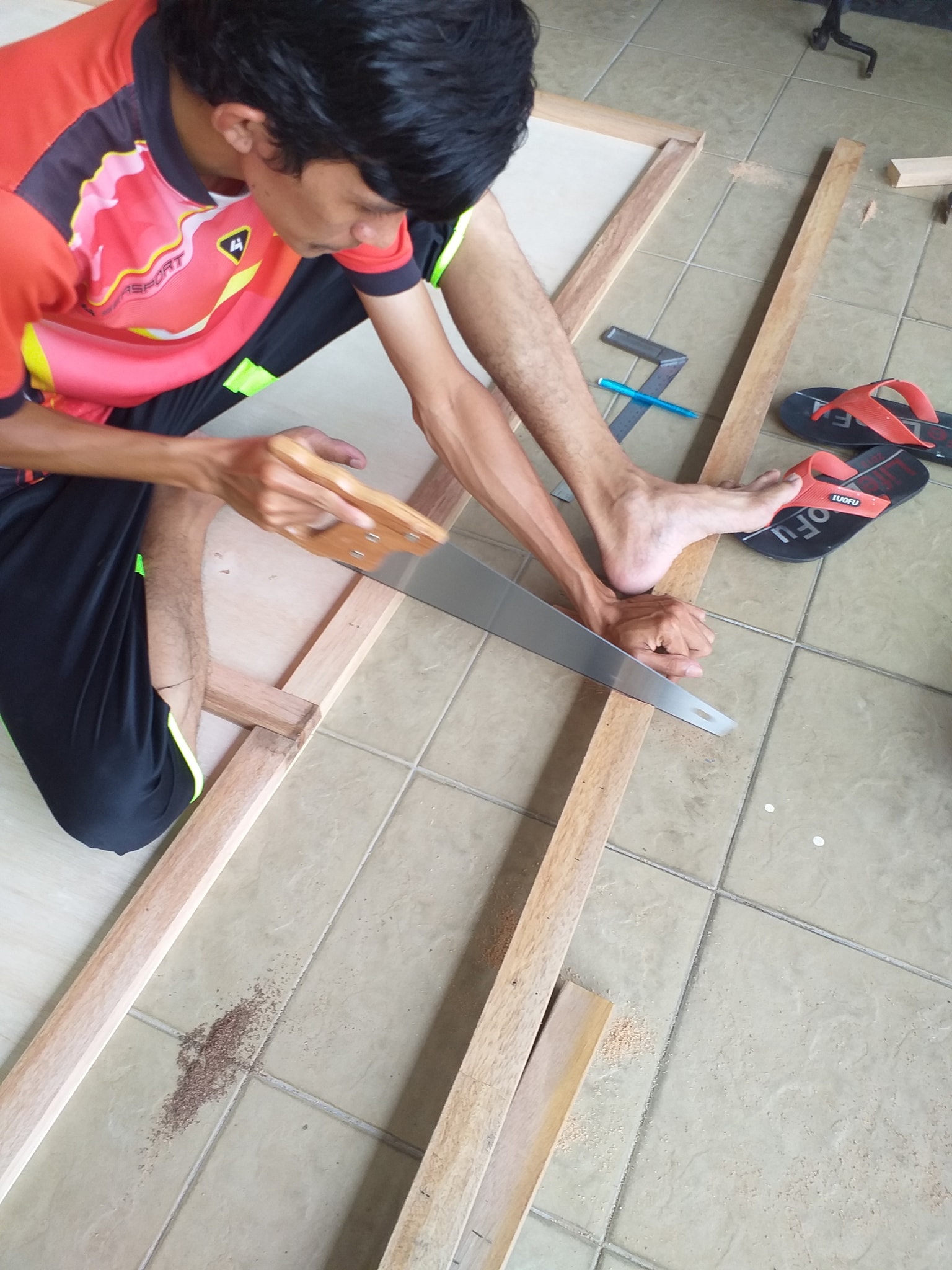 Cara DIY Almari Baju